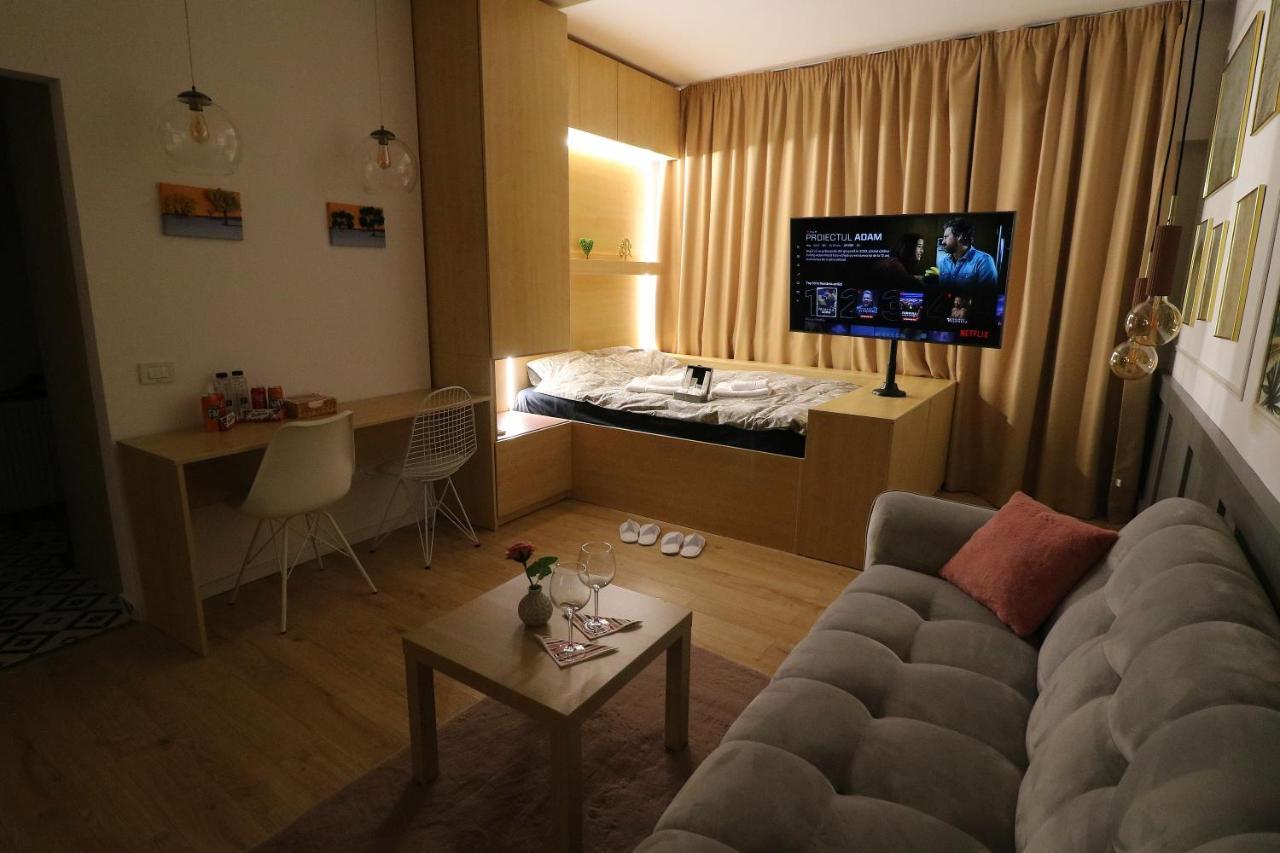 Ferienwohnung Deluxe Studio Old Center Panoramic View Terrace Bukarest Exterior foto