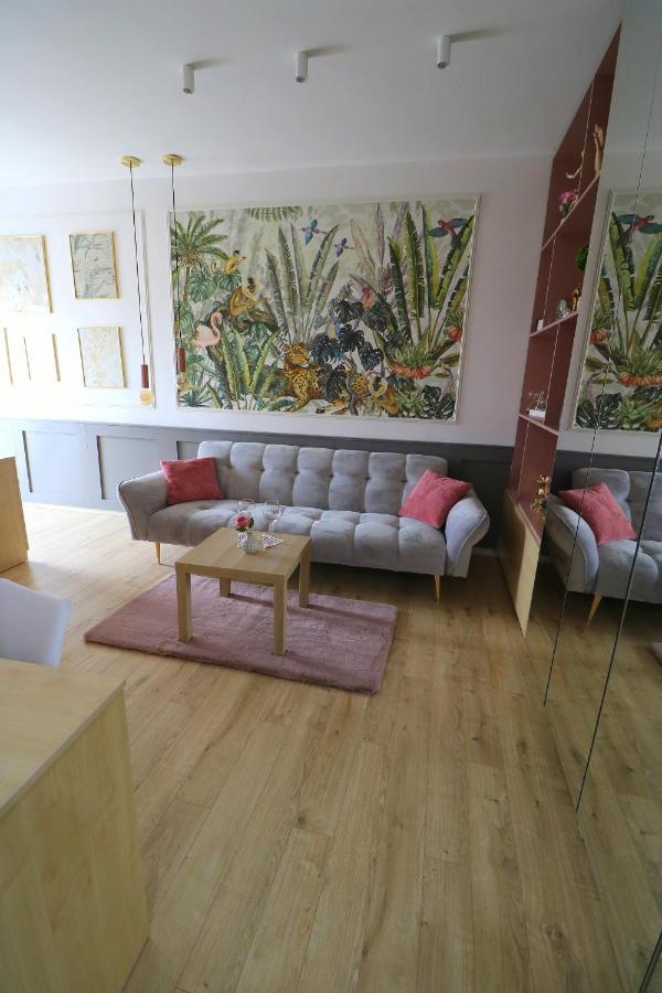 Ferienwohnung Deluxe Studio Old Center Panoramic View Terrace Bukarest Exterior foto
