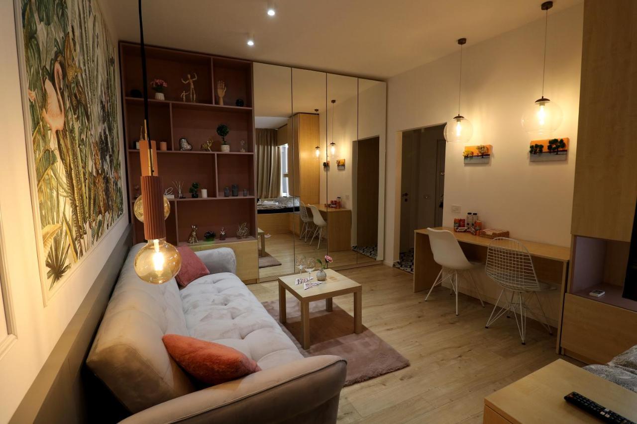 Ferienwohnung Deluxe Studio Old Center Panoramic View Terrace Bukarest Exterior foto