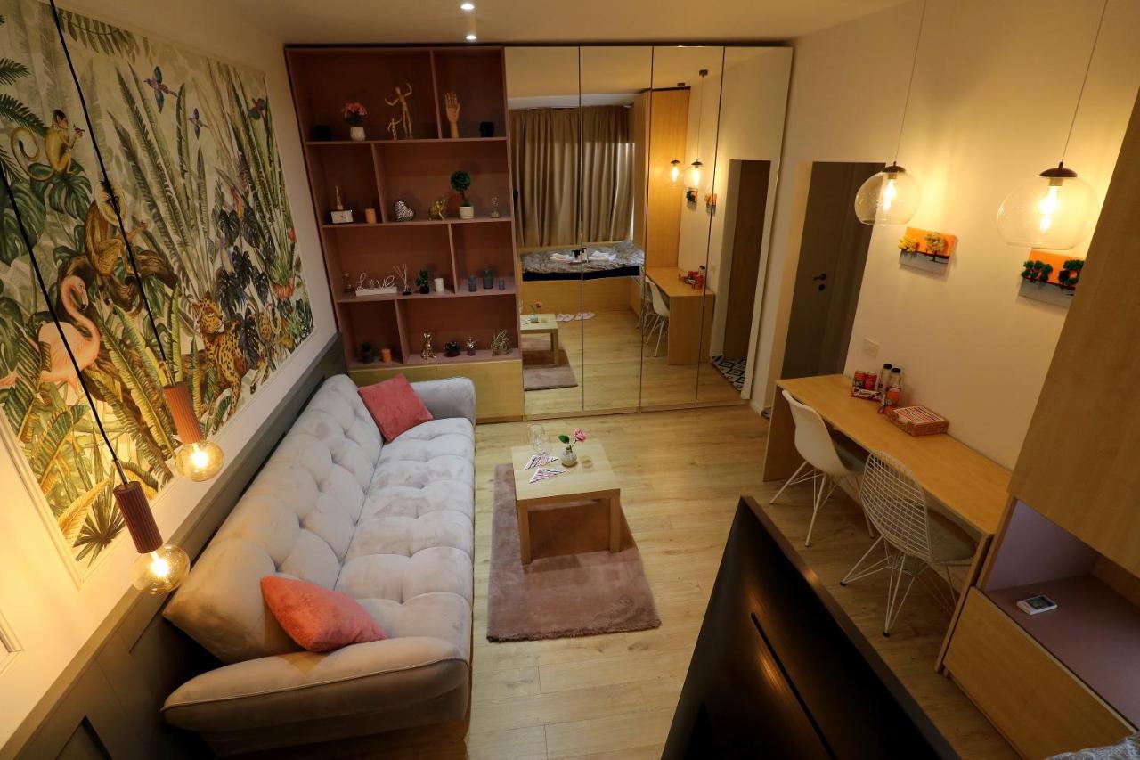 Ferienwohnung Deluxe Studio Old Center Panoramic View Terrace Bukarest Exterior foto